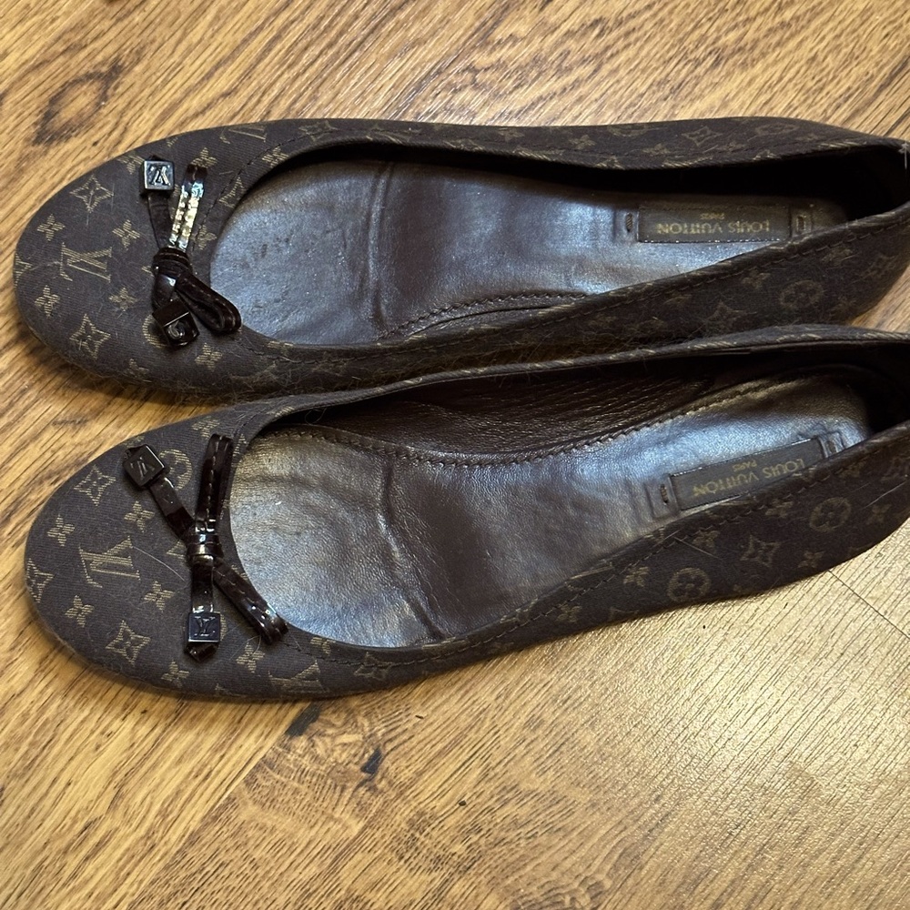 Authentic Louis Vuitton Brown Ballet Flats